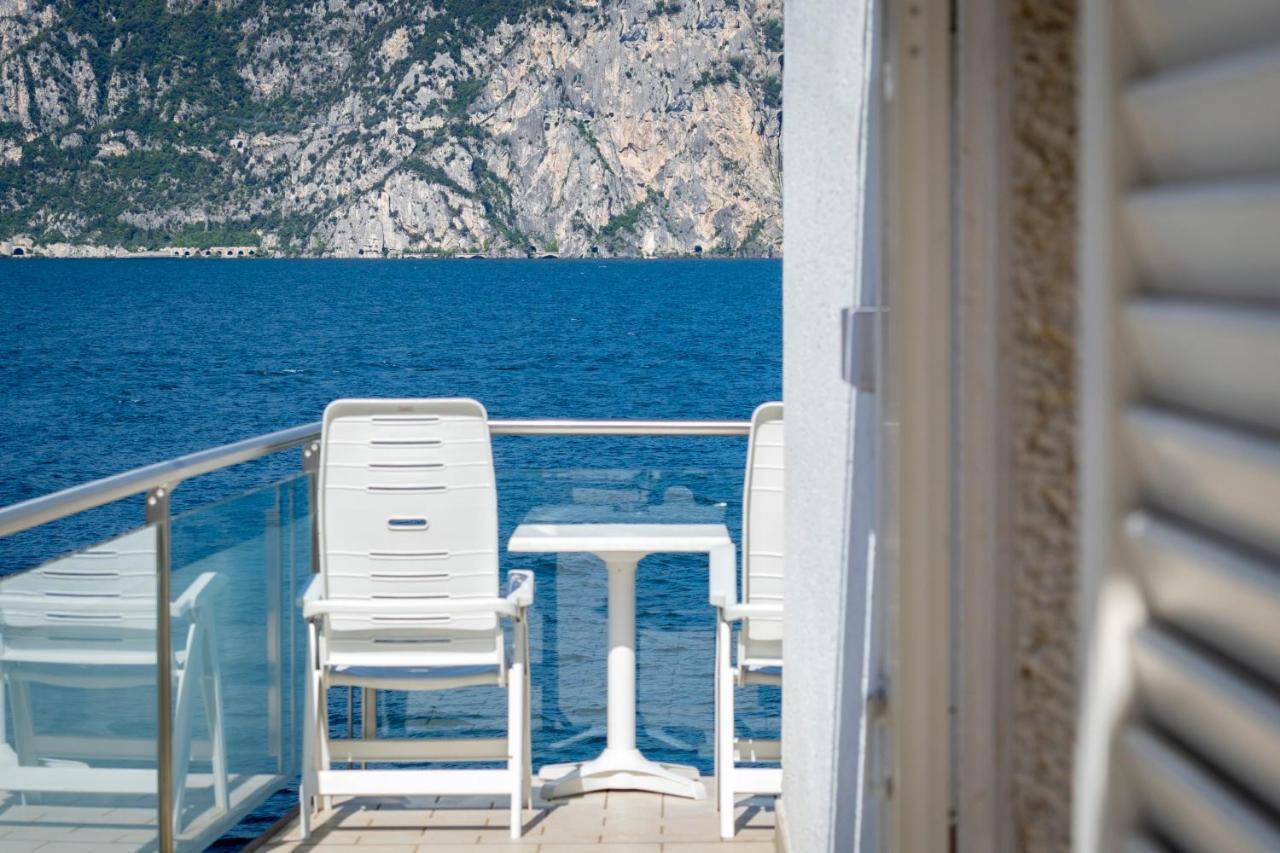 Hotel Vega Malcesine Extérieur photo